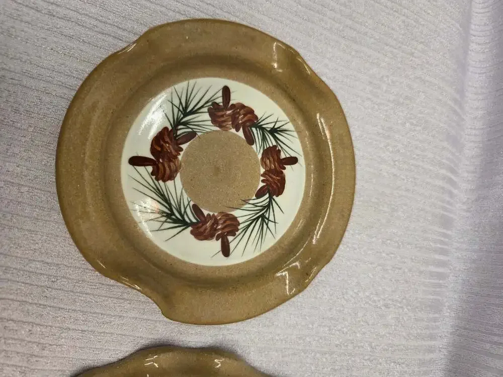 Mill Creek Stoneware Pine Cone Ruffled Edge Bowl Coshocton Ohio Lori